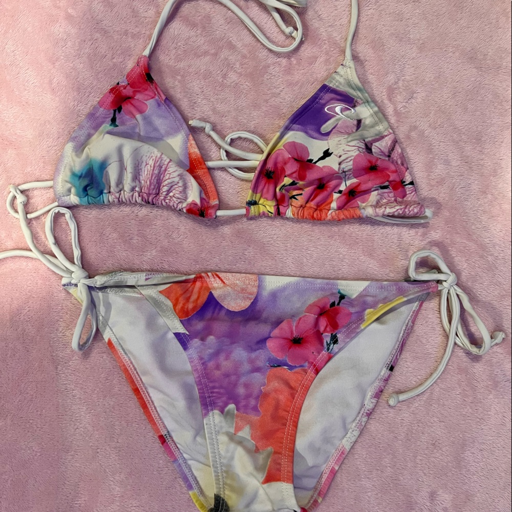 O'Neill floral bikini